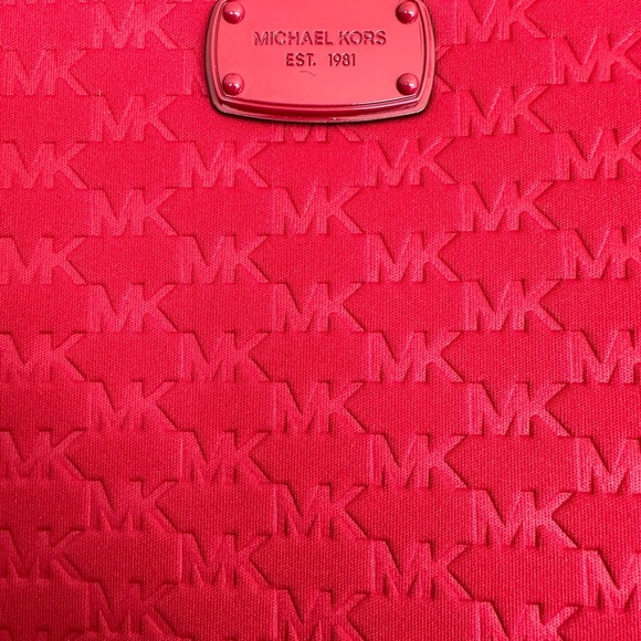 Michael Michael Kors Red Embossed Logo Scuba Fabric Patent Strap Large Tote Bag - Picture 2 of 12